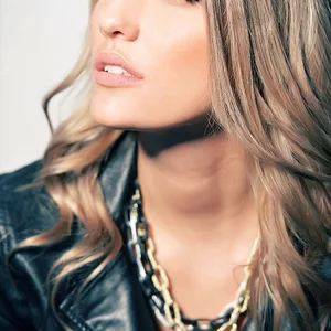 Alena Olejnikova picture