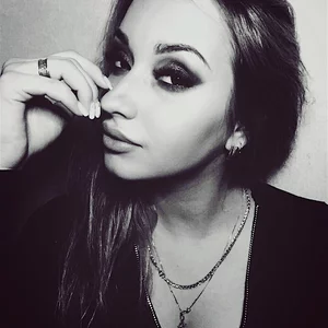 Elena Maruskina的照片