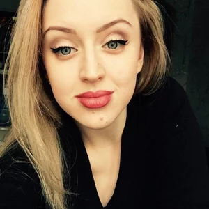 Ekaterina Lopatina picture