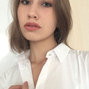 Катерина Комиссарова