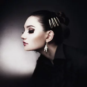 Elina Leshinskaya's photo