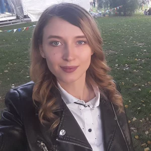 Alena Lomakova picture