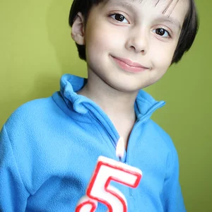 Максим отмечает первую 5-летку