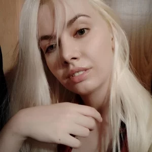 Хочу сделать портретики,а так же фото для инстаграм,пишите)