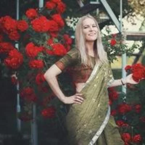 Yulia Ledenyova picture
