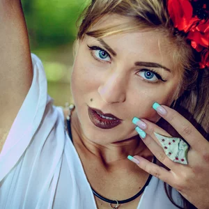 Darishka's photo