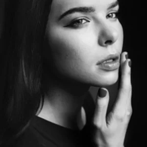 Viktoria Mironava picture