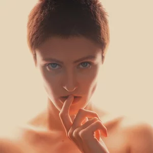 Elena Merieru的照片