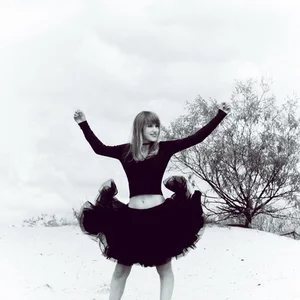 Photoshooting Session with Julia - White Summer (2009)