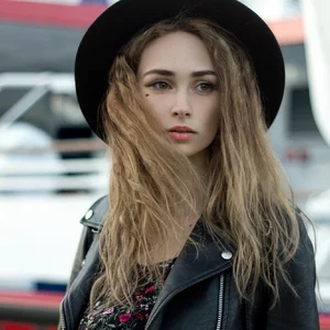 Yana West's photo