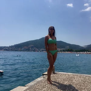 Julija Nezhinskaja's photo