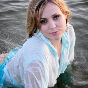 портрет,  ню,  море,  в воде