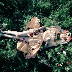Julia Nova's photo