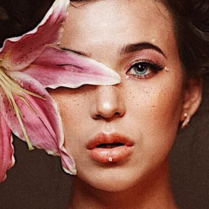 Face, Eyebrow, Beauty, Lip, Cheek, Head, Chin, Pink