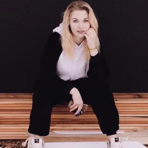Irina Serpova picture