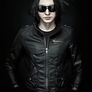 Man, Portrait, Black, Leather, Bike, Jacket, Rock, Star, Sunglasses, T Shirt, Watches, Hands, Piering, Zip