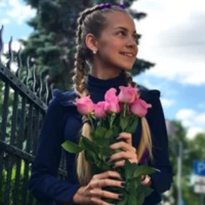 Polina Uskova picture