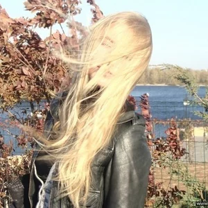 Caroline Fisher的照片