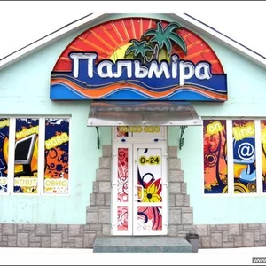 Оформление фасада на витрины