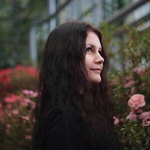 Яна Великанова