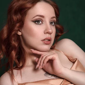 Ekaterina Kolobova Kolobova's photo