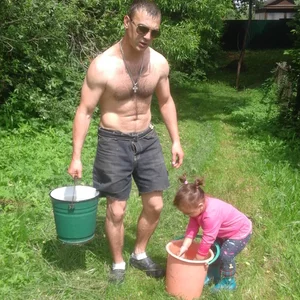 Dmitriy Udovichenko的照片