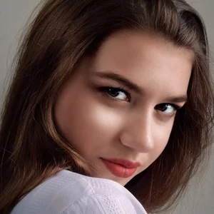 Anna Burdastyh picture