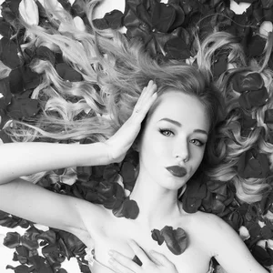 OLESYA Tsirulnikova picture