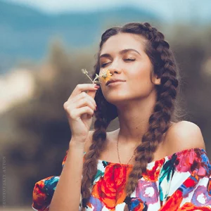 Люди на природе, Губы, Красота, Прическа, Лето, Длинные волосы, Счастлив