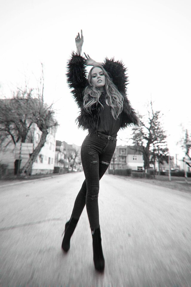 модель Виктория Капитонова, фотограф  Sanja Perić (Bosnia)