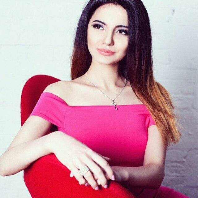 Asya Rustamova's photo