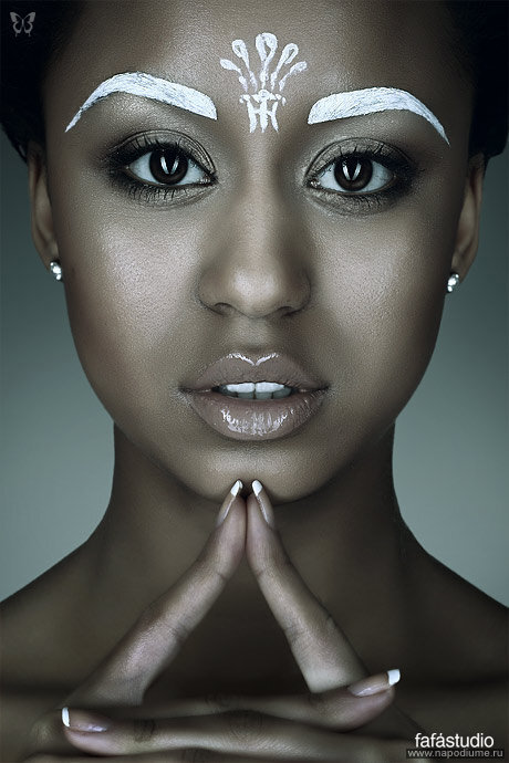 Photographer:Sasha Stecuk
Make-up: So Matveeva
Postproduction: Dima Skliarenko
fafastudio.com.ua