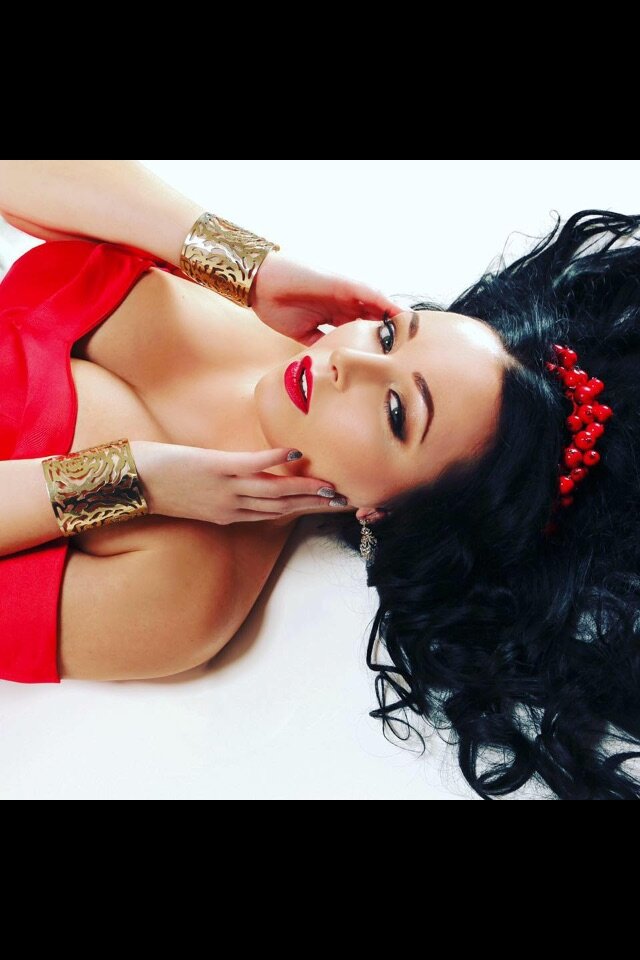 Фото Olga Plus-size model Trokhonenko