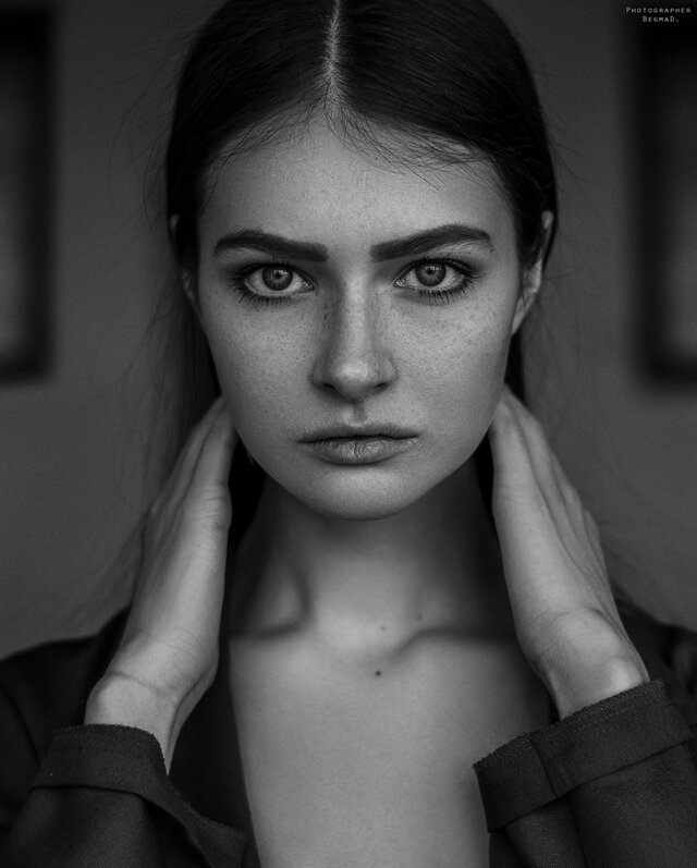 Face, Eyebrow, Lip, Beauty, Model, Hairstyle, Black-and-white