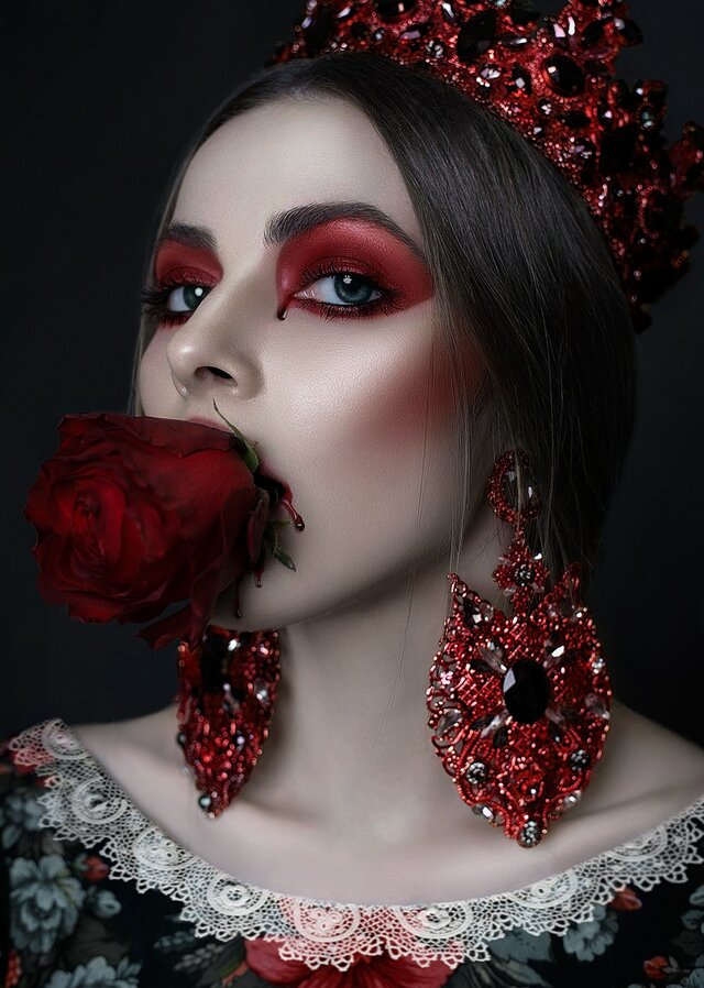 Red Bloody Queen