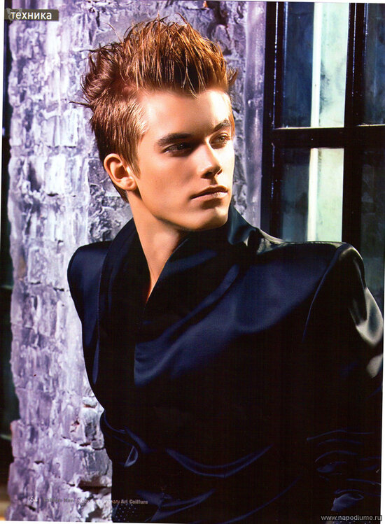 Для ArtCOIFFURE Magazin. Осень 2010. Фото Артем Евсеев. Стиль и одежда Леонид Романов