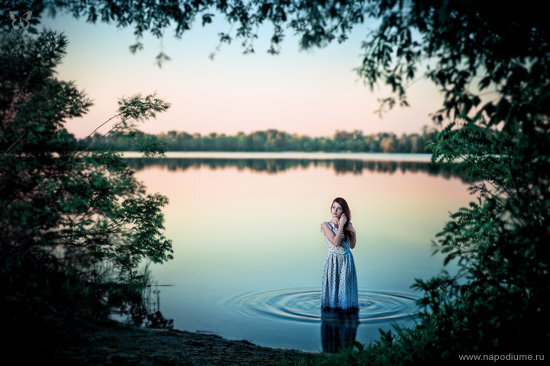 модель: Аня Белова