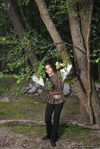 "А менестрель ее увидев, шаг к гибели своей готов уж сделать. Ведь в сказках и балладах, что поет он, зло никогда не торжествует"