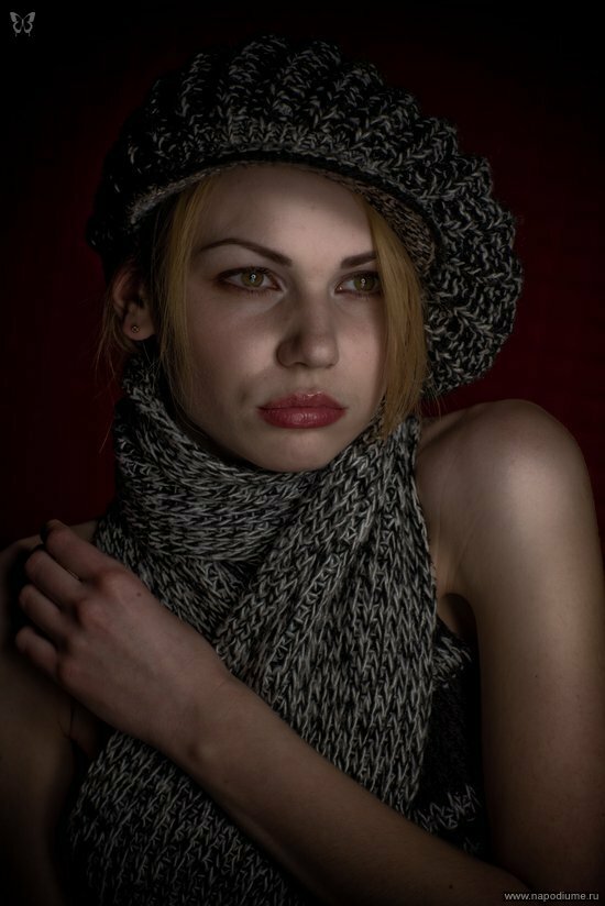 фото : Николай Рыкунов
макияж: Стелла Карась 
модель : Александра Лобанова ,
агенство (Point)
