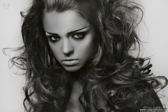 Photografer: Daria Zaytseva
Model: Svetlana Egorova
MUA: Nika Romina
Hair Stylist: Narek Sirekanyan 