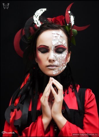 "Past Love"
категория face-art.( ПЕРВОЕ МЕСТО)
художник - Алекс Theatre_No.
photo by Cheschhh