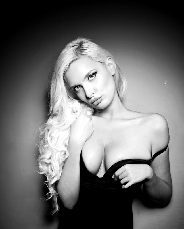 Фото chris radoslavova