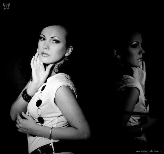 интерьерный салон "Smalta"
фотограф: Мария Бондарева
Визаж: Марйам Имаева
Прическа: Оранжевая Троя