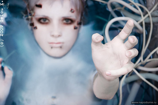 Cyber,  ню