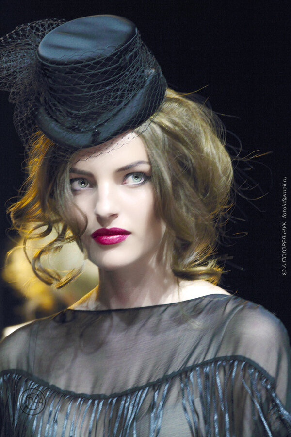 VFW 2012; показ Ester Abner