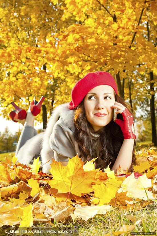 One,  Young,  Woman,  Beautiful,  Leaves,  Lying,  Mobile,  Call,  Talk,  Phone,  Smile,  Message,  Enjoy,  Rest,  Student,  Sunny,  Study,  Education,  Bunch,  Autumnal,  Red,  Cap,  Hat,  Gloves,  Fall,  Foliage,  Portrait,  Smile,  Yellow,  Day,  Adult,  Autumn,  Beauty,  Fur,  Caucasia