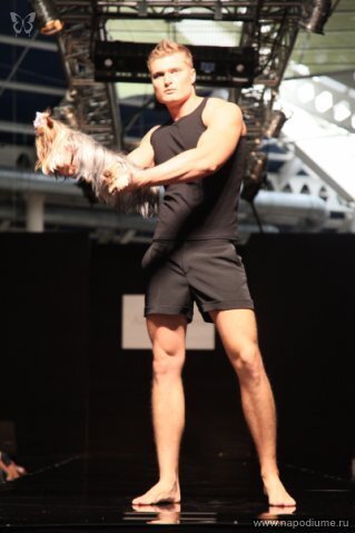Российская Неделя Высокой Моды для Животных (PETS FASHION WEEK RUSSIA - 2009)