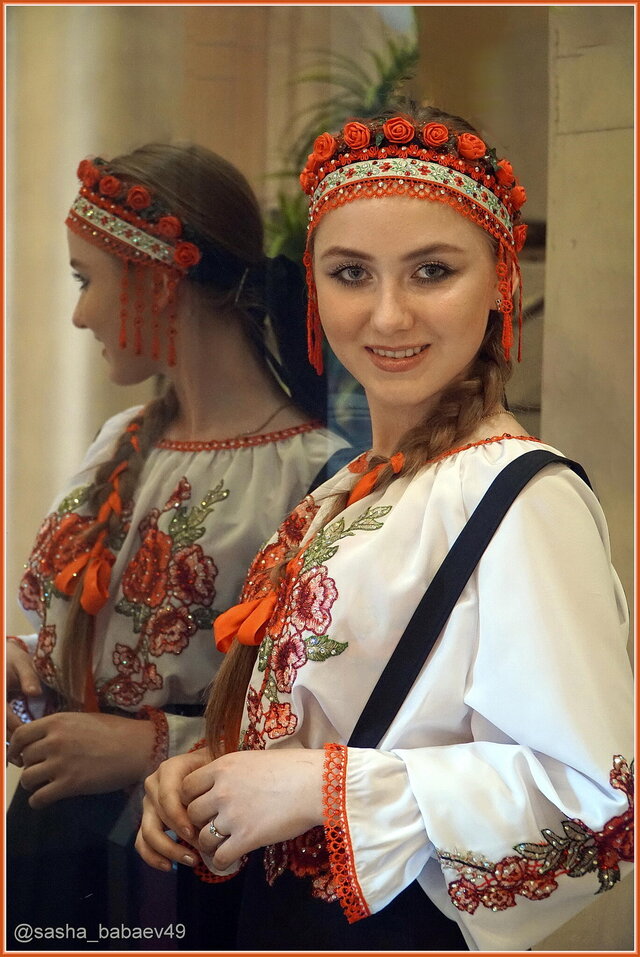 Природа встретила весну И ей отвесила  поклон.