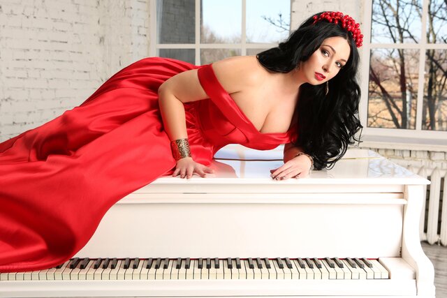 Фото Olga Plus-size model Trokhonenko