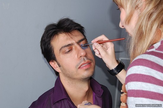 Make Up,  процесс